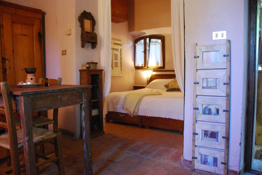 Bed And Breakfast Dopo Il Settimo Cielo Lubriano Chambre photo